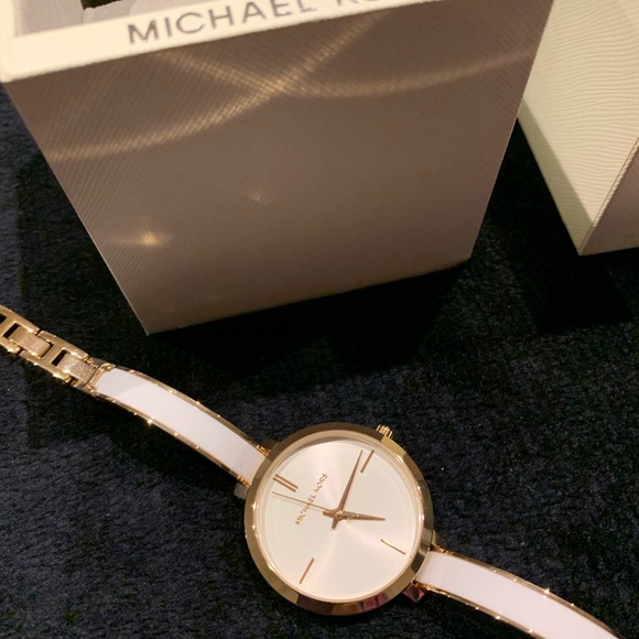 MICHAEL KORS Authentic ladies watch - Picture 6 of 15